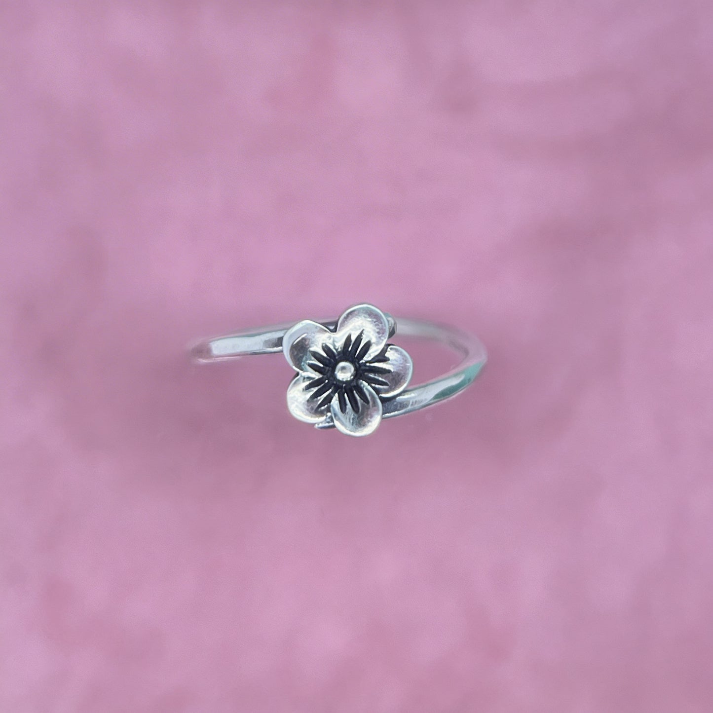 Cherry Blossom Twist Ring - THIN band